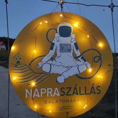 Napraszallas Vendeghaz *